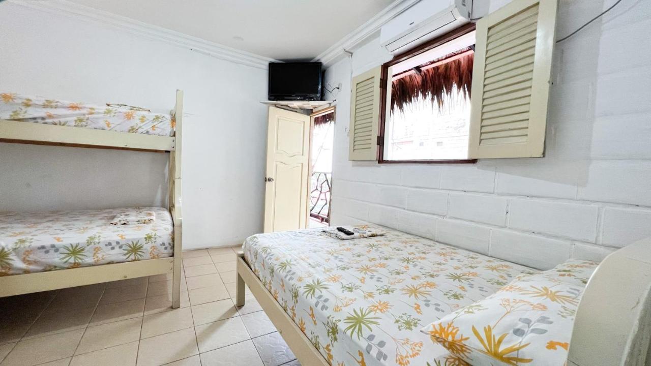 Arrecife Montanita Hostal מראה חיצוני תמונה