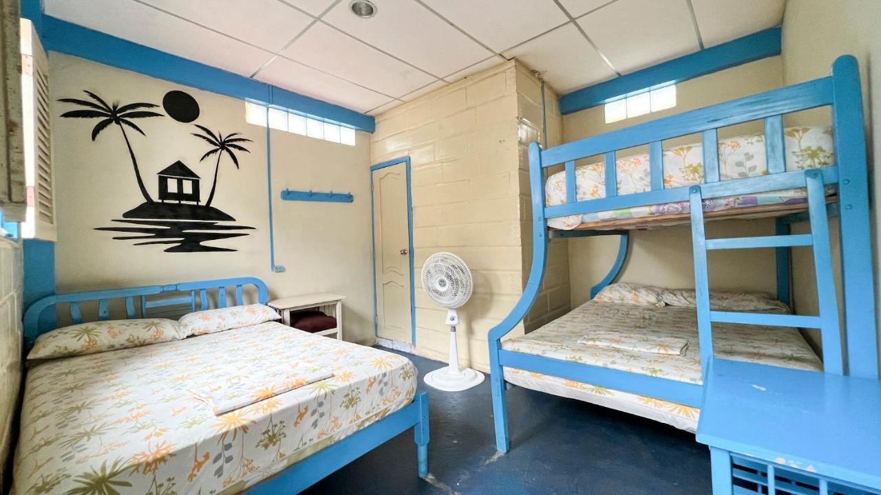 Arrecife Montanita Hostal מראה חיצוני תמונה