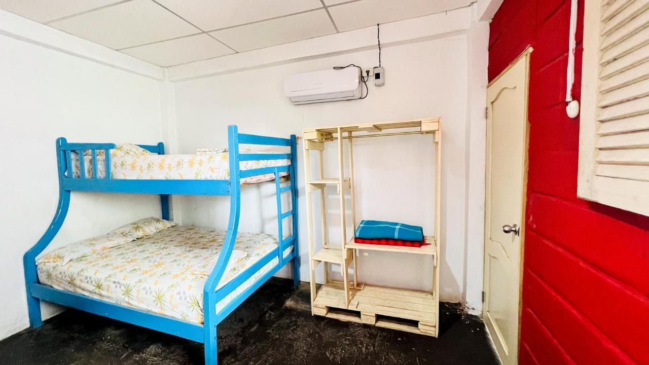 Arrecife Montanita Hostal מראה חיצוני תמונה